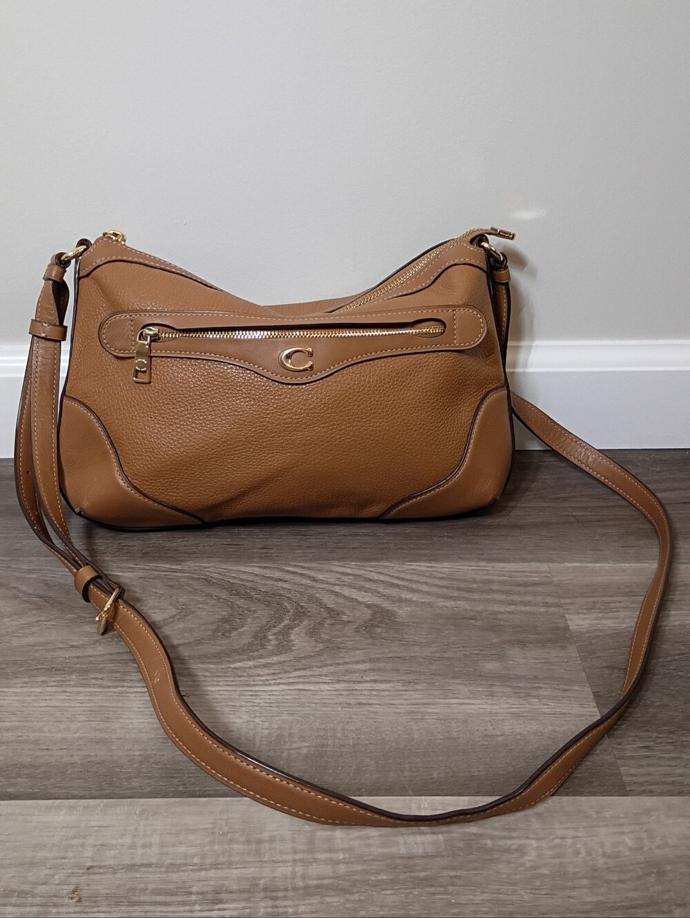 Coach Classic Casual Crossbody Bag Ivie Messenger Light Saddle Brown F72839